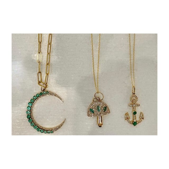 Just dropped @shoptamarind Which one is your favorite?
.
.
.
.
#emerald #emeralds #diamonds #shroom #mushie #mushroom #anchor #moonsovermyhammy #pade #padevavra