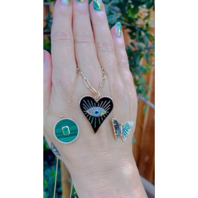 Showing off my new necklaces (dm me) & birthday nails hand painted by the Uber talented @gypsytitmouse 
Fuck,,,,I love artists. 
.
.
.
.
#artistoninstagram #artforartssake #scorpio #scorpioseason #lucky13 #ilovewhatido #grateful #anothertriparoundthesun