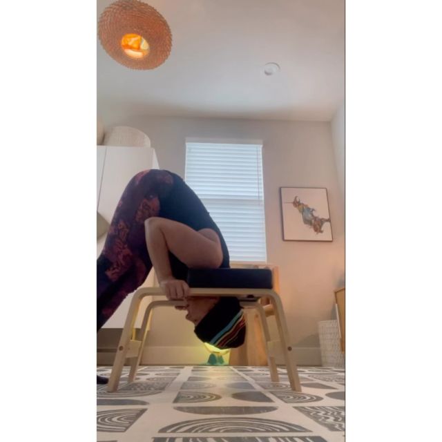 Life can look better upside down.  New #homegym @restriallife #inversion bench.  Easy to install, portable, stylish & multifunctional!
.
.
.
.
#yogaroom #homegymdesign #doublestag #headstand #straddle #stretch