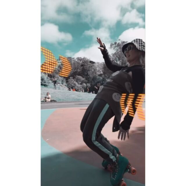 If you need a skating bunny, dm me!
🐰😂
🎥 @stevencozza 
.
.
.
.
#keepingitweird  #bunniesofinstagram #forhire #lol #sk8 #goldengatepark