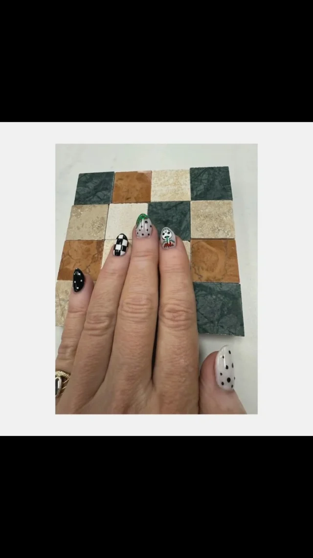 #lunch & #learn @ceramictilecenter ‼️ 
Loved creating my own #checkerboard tile with tumbled #marble tiles from @nsrstone 
Checkerboard pattern is a timeless design with roots in ancient architecture.
Love the natural hues, tumbled marble has.  This creates a more natural, earthy essence & has a more approachable feel.
We learned how to understand layout challenges, self leveling techniques, refinishing, and  topped it off with a checkerboard cookie.🍪 

#tile #tiledesign #tilesetting #SonomaCounty #interiordesign